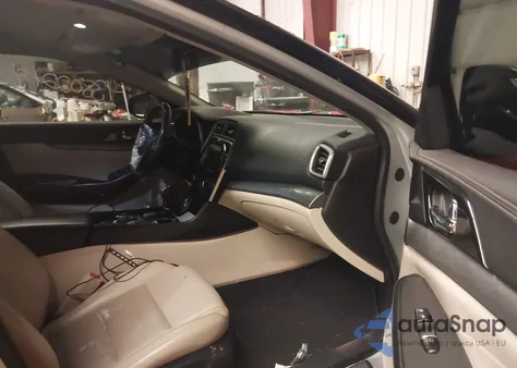 2017 Nissan Maxima 3.5 Sv из США, поврежденный, VIN 1N4AA6AP1HC393555